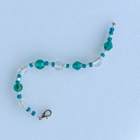 Art GLASS Beaded Bracelet Unique Blue Green With Clear Smooth Beads 7” - Picture 4 of 5